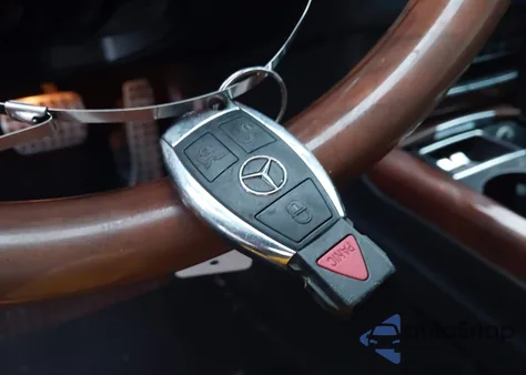 2013 Mercedes-Benz E 350 4Matic из США, поврежденный, VIN WDDHF8JB9DA723688